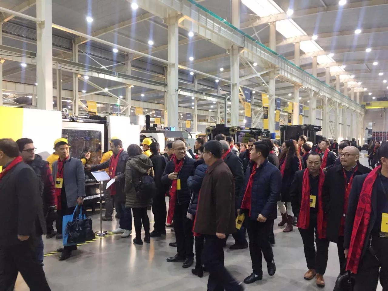 mg不朽情缘上演“两大喜”： 十周年庆+注塑智慧工厂完工