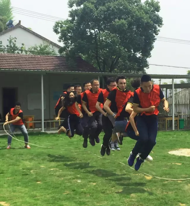 “向梦想出发” mg不朽情缘销售团建活动完善绽放