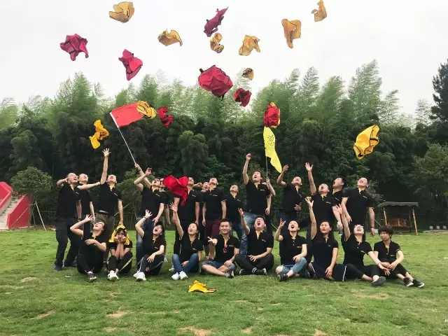 “向梦想出发” mg不朽情缘销售团建活动完善绽放